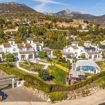 Castillo De Zalia Conjunto Rural 알카우씬 외부 사진